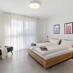 Loctowers A4-4-3 By Interhome 公寓 *