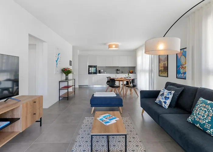 Loctowers A4-4-3 By Interhome Appartement Locarno